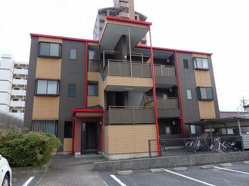 愛知県半田市住吉町２丁目 3階建 築28年1ヶ月