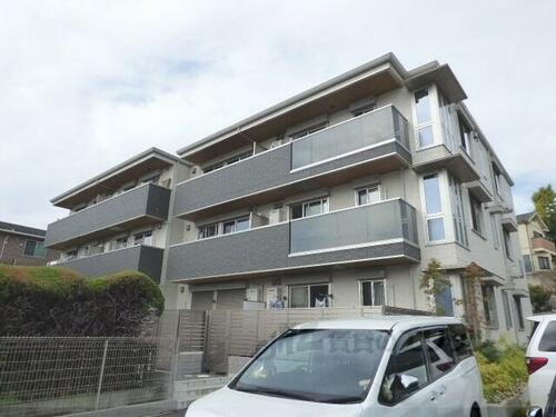 京都府長岡京市奥海印寺北垣外 3階建 築3年8ヶ月