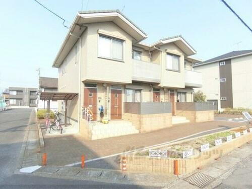 滋賀県野洲市小篠原 2階建
