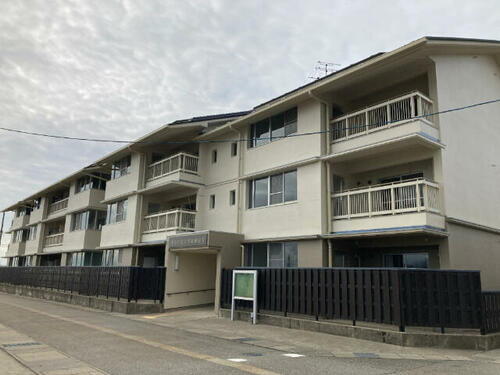 市営粟生北住宅 3階建