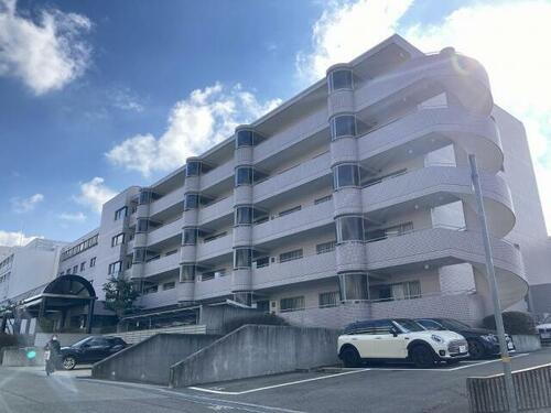 西神糀台ミオ 地上5階地下1階建