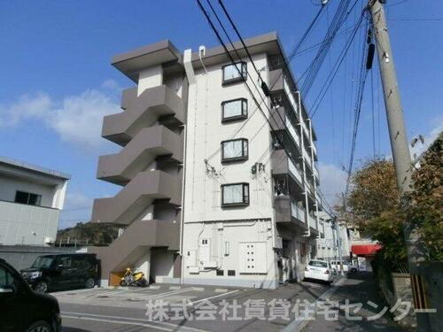 コスモスハイツ秋月 5階建