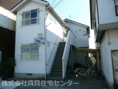 和歌山県和歌山市栄谷 賃貸アパート