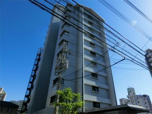 福岡県北九州市小倉北区中津口１丁目 12階建
