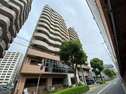 兵庫県神戸市中央区浜辺通３丁目 14階建