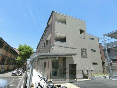 滋賀県大津市大将軍２丁目 築7年11ヶ月 3階建