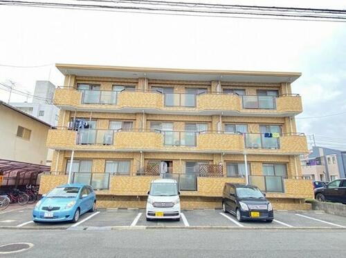 山岡アムールビル