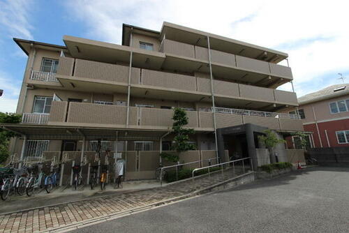 兵庫県伊丹市中野東１丁目 4階建 築26年10ヶ月