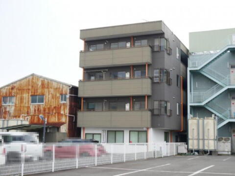 レジデンスＫＦＣ 4階建