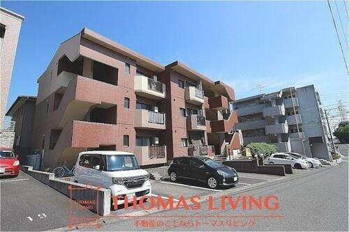 スカイヒルズ上の原