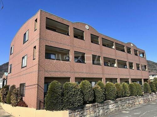 神奈川県足柄上郡松田町松田惣領 3階建 築22年11ヶ月