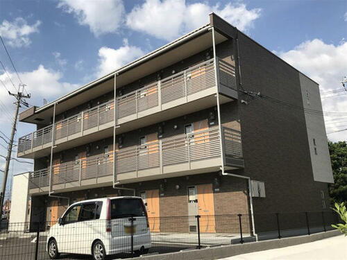 兵庫県明石市西明石西町２丁目 3階建 築7年8ヶ月