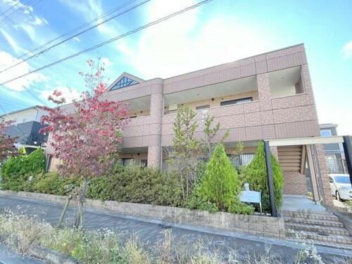 京都府木津川市梅美台４丁目 築20年7ヶ月 2階建