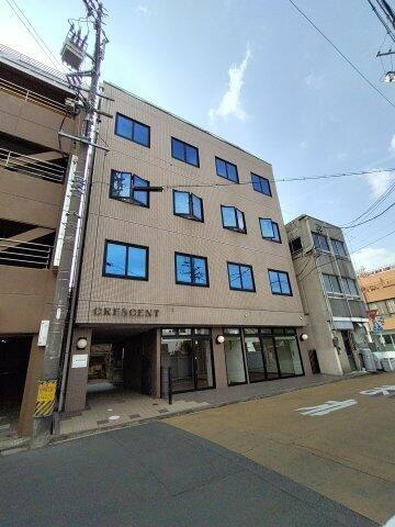 クレセントビル 5階建