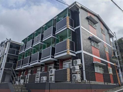 ファーストイン　ベルファーレ七番館 3階建