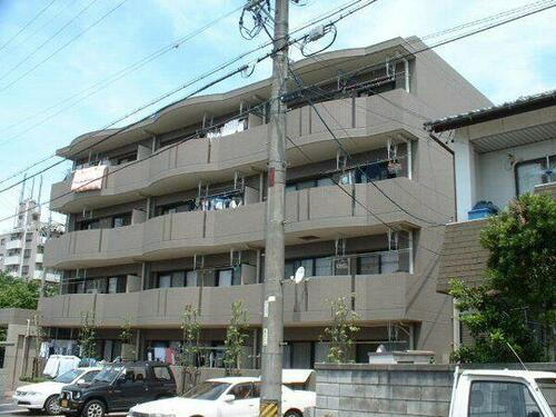 岐阜県岐阜市萱場南１丁目 4階建