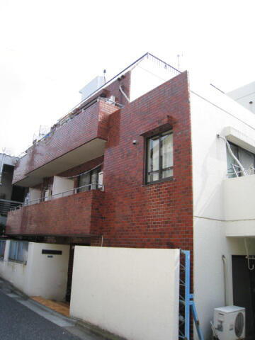 スカイコート新宿