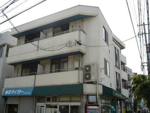 川上ビル 3階建