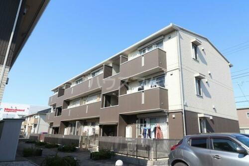 茨城県つくばみらい市紫峰ヶ丘４丁目 3階建