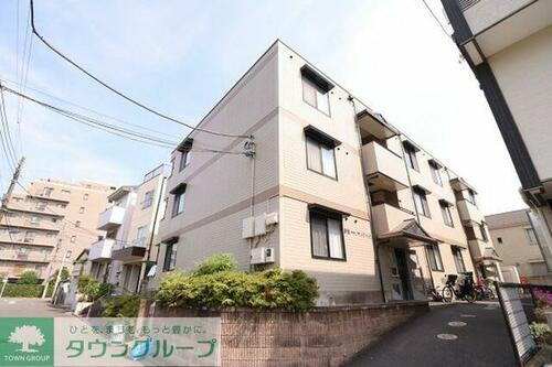東京都北区浮間２丁目 3階建