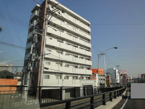新潟県新潟市中央区東幸町 8階建
