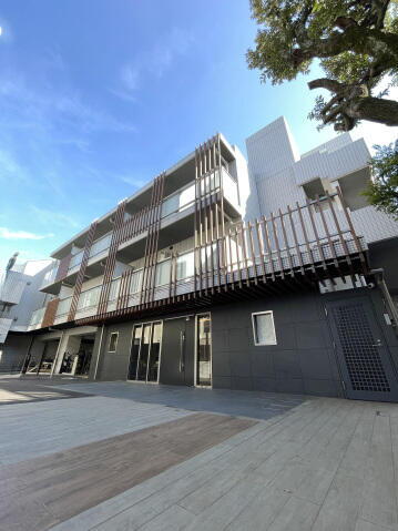 スカイコートグレース新宿中落合 4階建