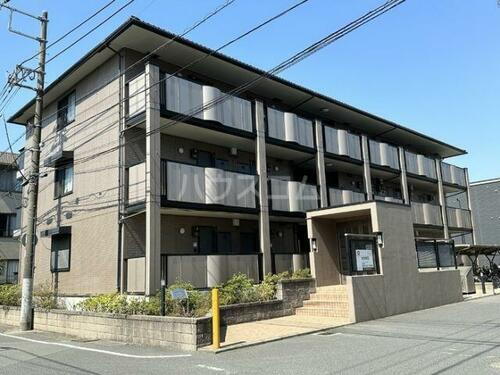 千葉県船橋市本郷町 3階建