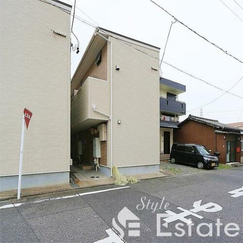 愛知県名古屋市南区本城町２丁目 2階建