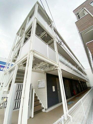 神奈川県大和市深見台１丁目 3階建 築8年1ヶ月