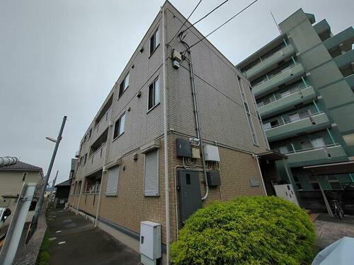 東京都府中市本宿町２丁目 3階建