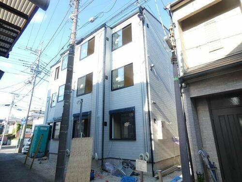 千葉県松戸市松戸 築2年4ヶ月 3階建