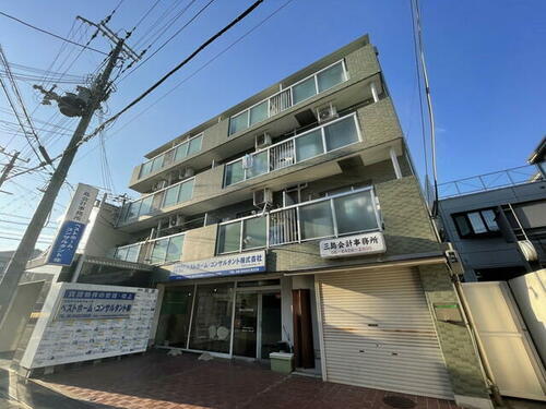 兵庫県尼崎市南塚口町１丁目 4階建