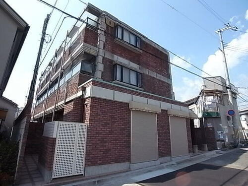 兵庫県西宮市南越木岩町 3階建