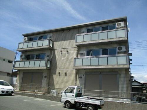 静岡県浜松市中央区泉２丁目 3階建 築8年6ヶ月