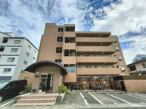 京都府京都市西京区下津林東芝ノ宮町 5階建