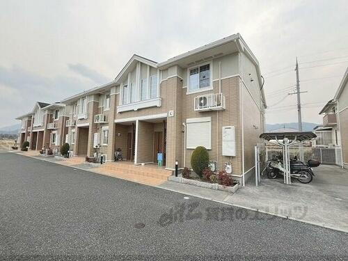 ヴィルメゾンＣ 2階建