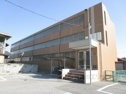 滋賀県長浜市分木町 3階建 築18年10ヶ月