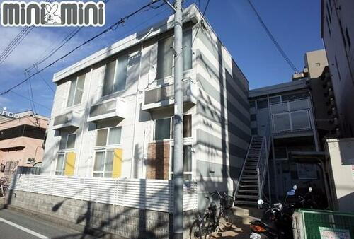 レオパレス甲東 2階建