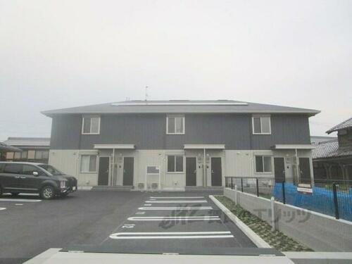 滋賀県栗東市高野 2階建 