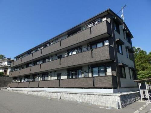 山口県下関市長府川端２丁目 賃貸アパート