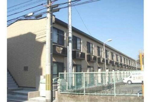 京都府京都市山科区西野野色町 2階建