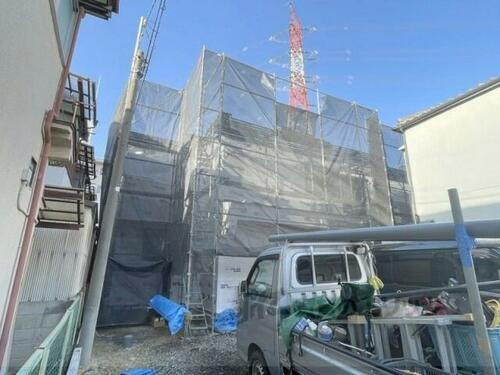 大阪府枚方市楠葉朝日１丁目 2階建