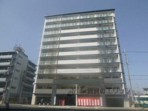 京都府京都市南区西九条池ノ内町 11階建