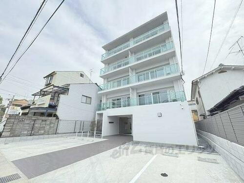 京都府京都市右京区太秦上刑部町 築1年未満 5階建