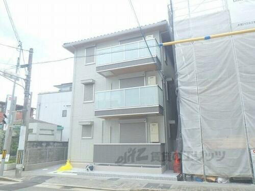 京都府京都市北区大宮北椿原町 3階建