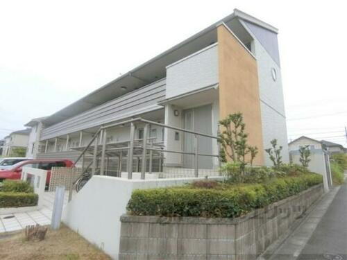 京都府木津川市梅美台３丁目 築20年2ヶ月 2階建