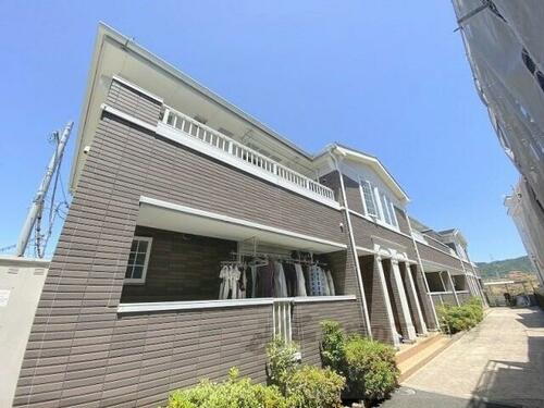 大阪府交野市幾野２丁目 2階建
