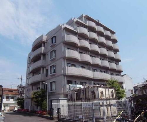 パラドール伏見 7階建