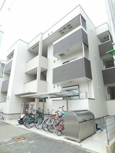 大阪府大阪市淀川区田川北２丁目 3階建