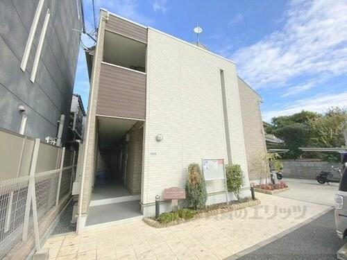 大阪府交野市倉治２丁目 2階建